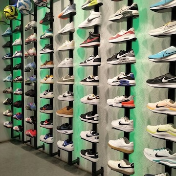 nike showroom in andheri