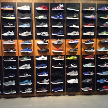 nike showroom in andheri
