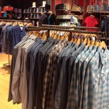 Find list of Levi s near Gateway Of India Apollo Bunder Levi s Mumbai Justdial