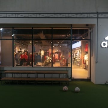 adidas factory outlet andheri west