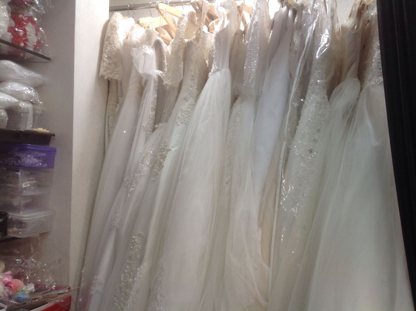 Wedding gowns in dadar on sale