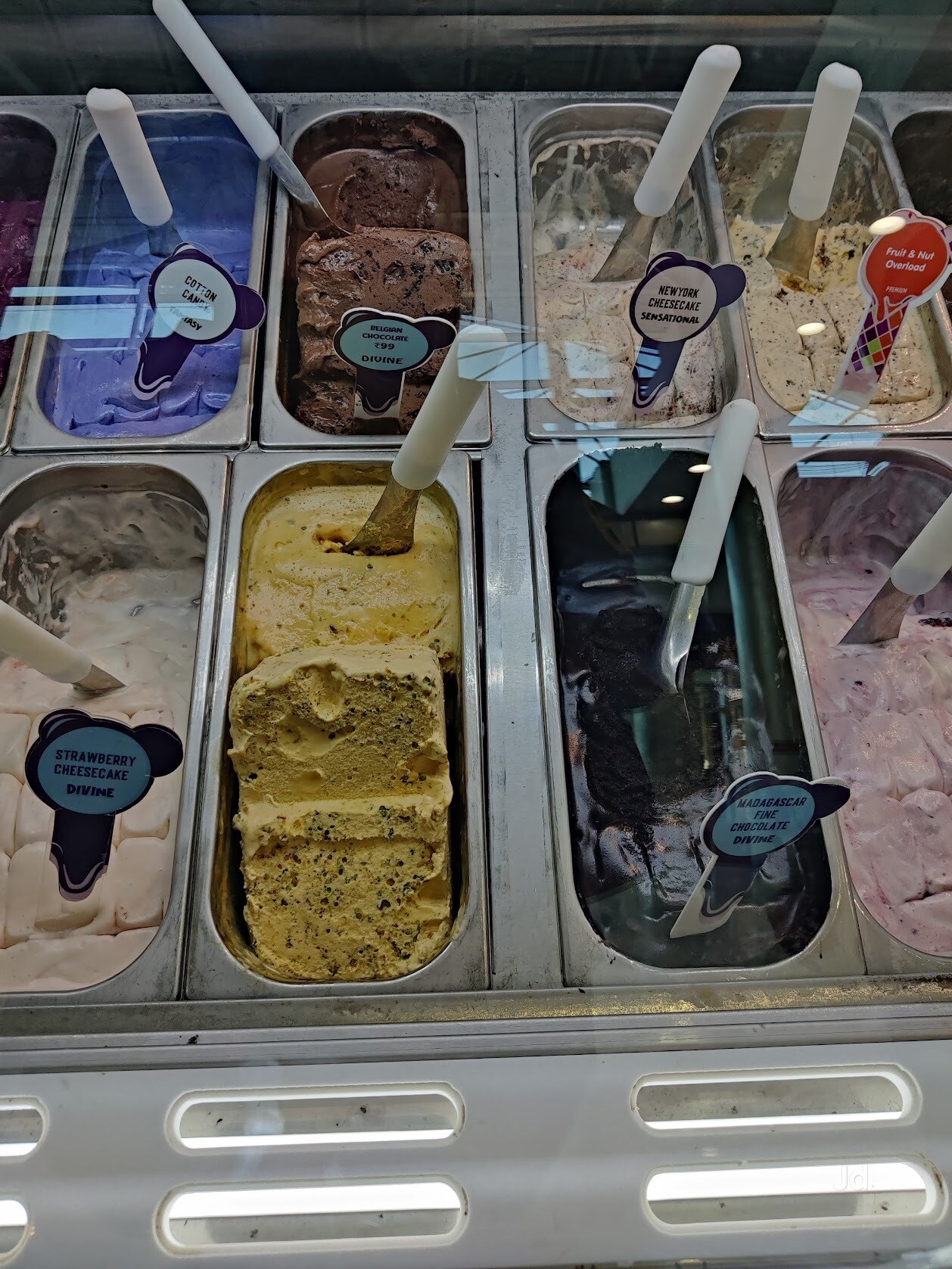 Gelato Vinto in thane west,Mumbai Order Food Online Best Ice Cream