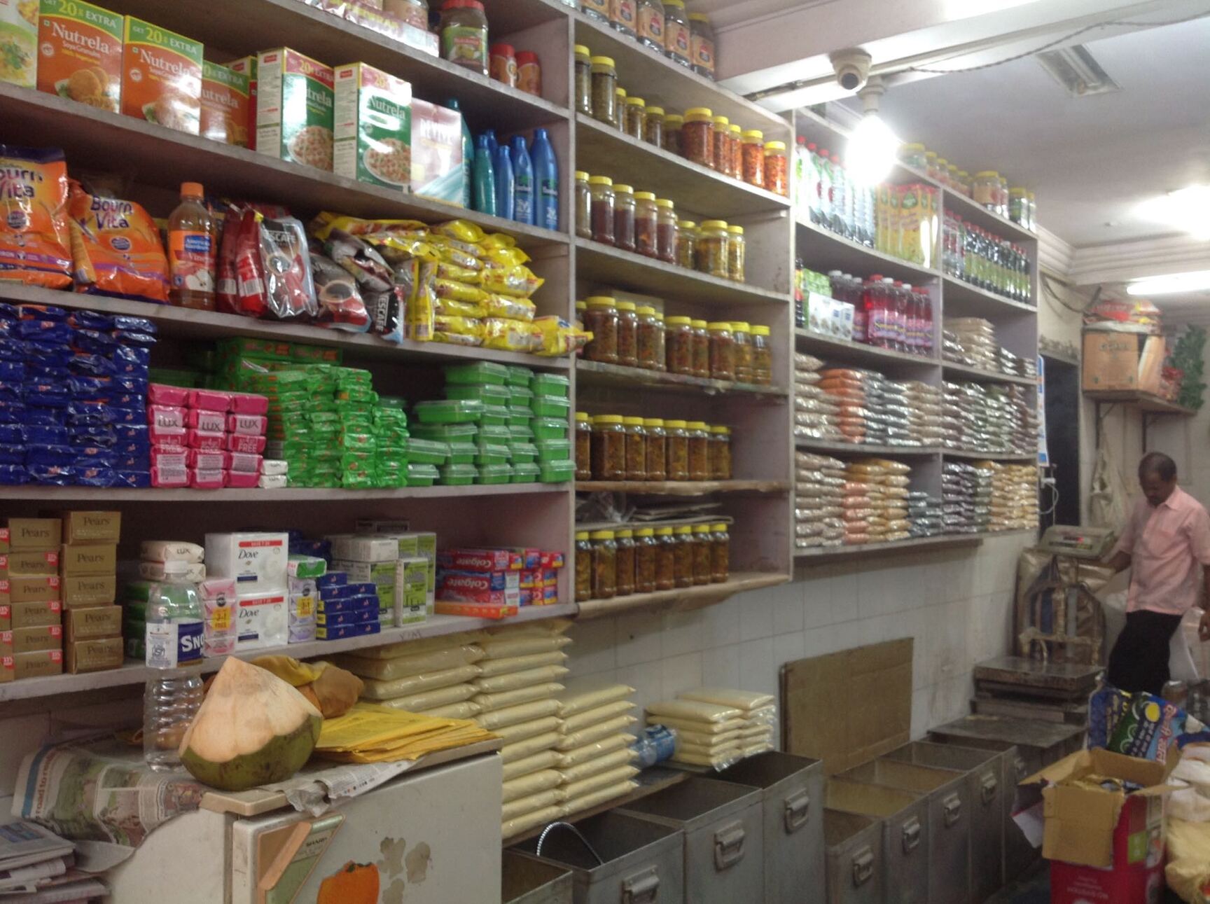 店舗用品 Roshan K.C. Roshan Atta & Stores in Sion Koliwada,Mumbai - Best Provision