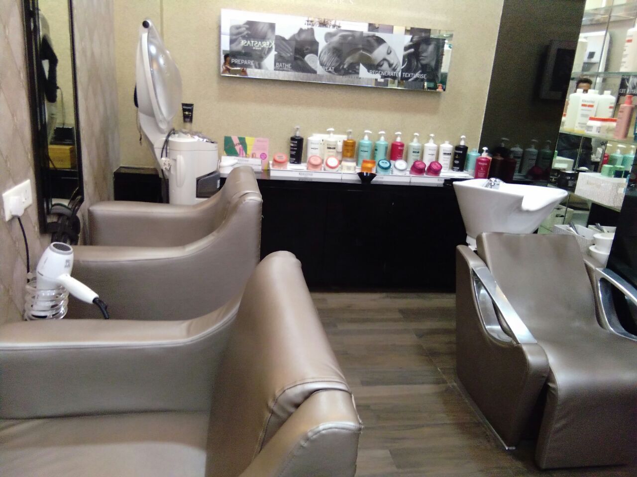 Enrich Salon in Mulund West,Mumbai Best Beauty Salons in Mumbai