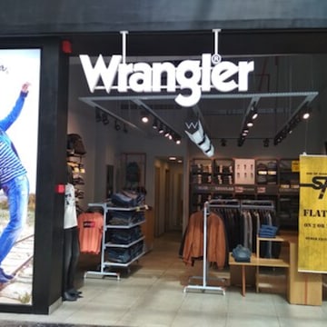 Wrangler jean store near me sales