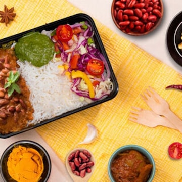 Box 8 in Mira Road East,Thane - Order Food Online - Best Fast Food