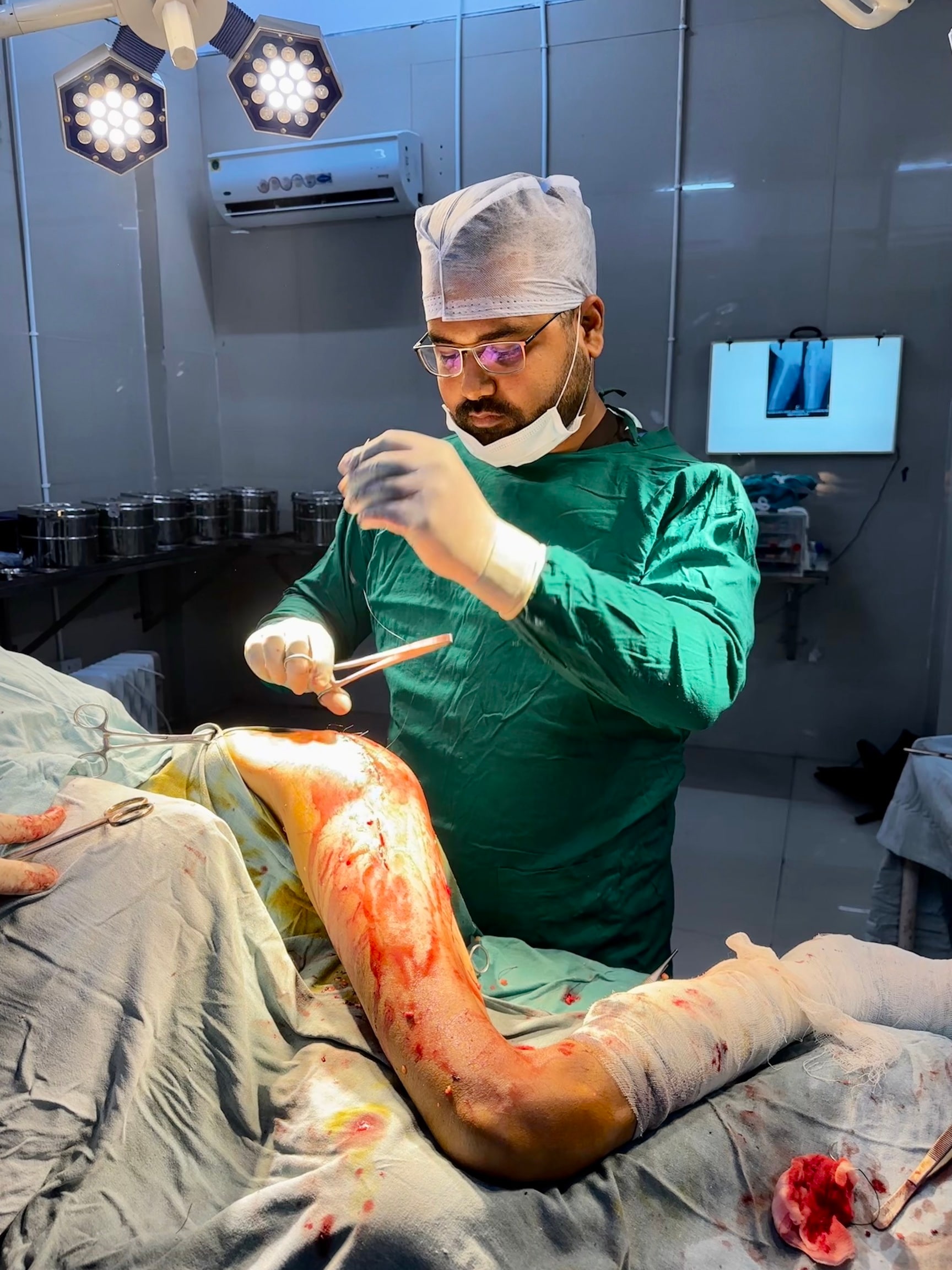 Dr. Atul Kumar in Adam Hajipur Road,Muzaffarpur Best General