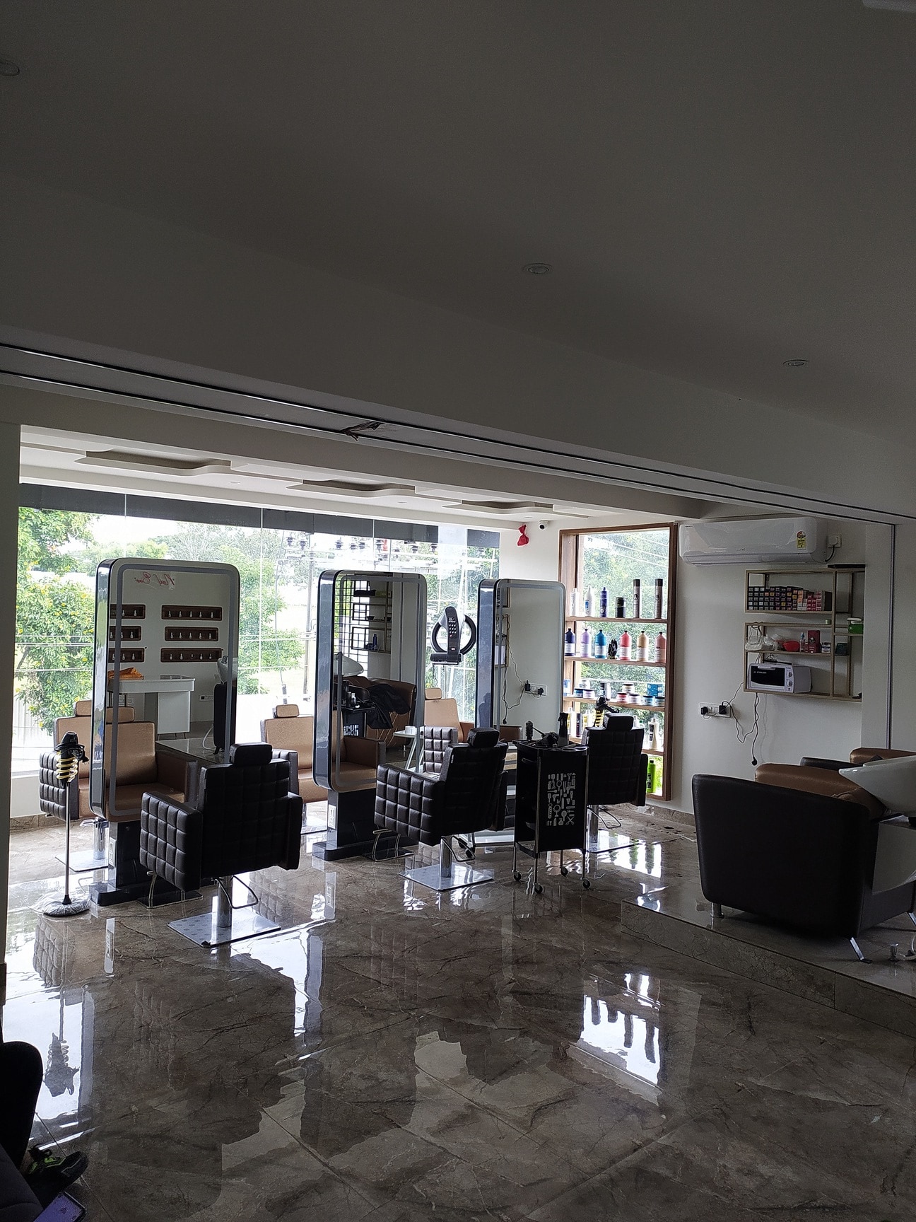 Top Beauty Parlours For Hair Straightening in Mysore Best Hair Straightening Services Justdial