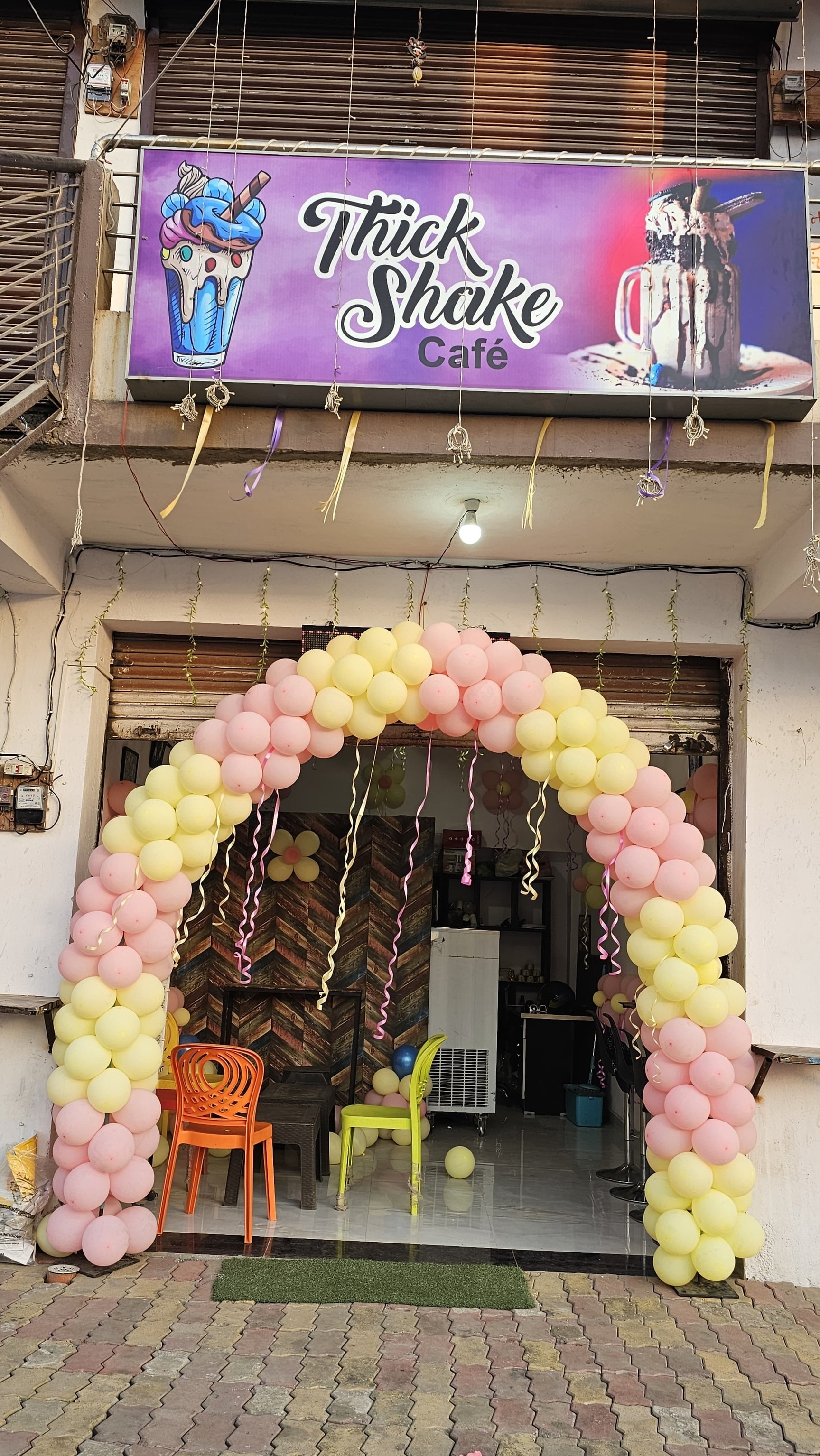 Thick Shake Cafe in Kamptee Road,Nagpur - Best Coffee Shops near
