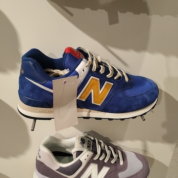 New Balance Select Citywalk Mall in Saket Delhi Best Shoe Dealers near me in Delhi Justdial