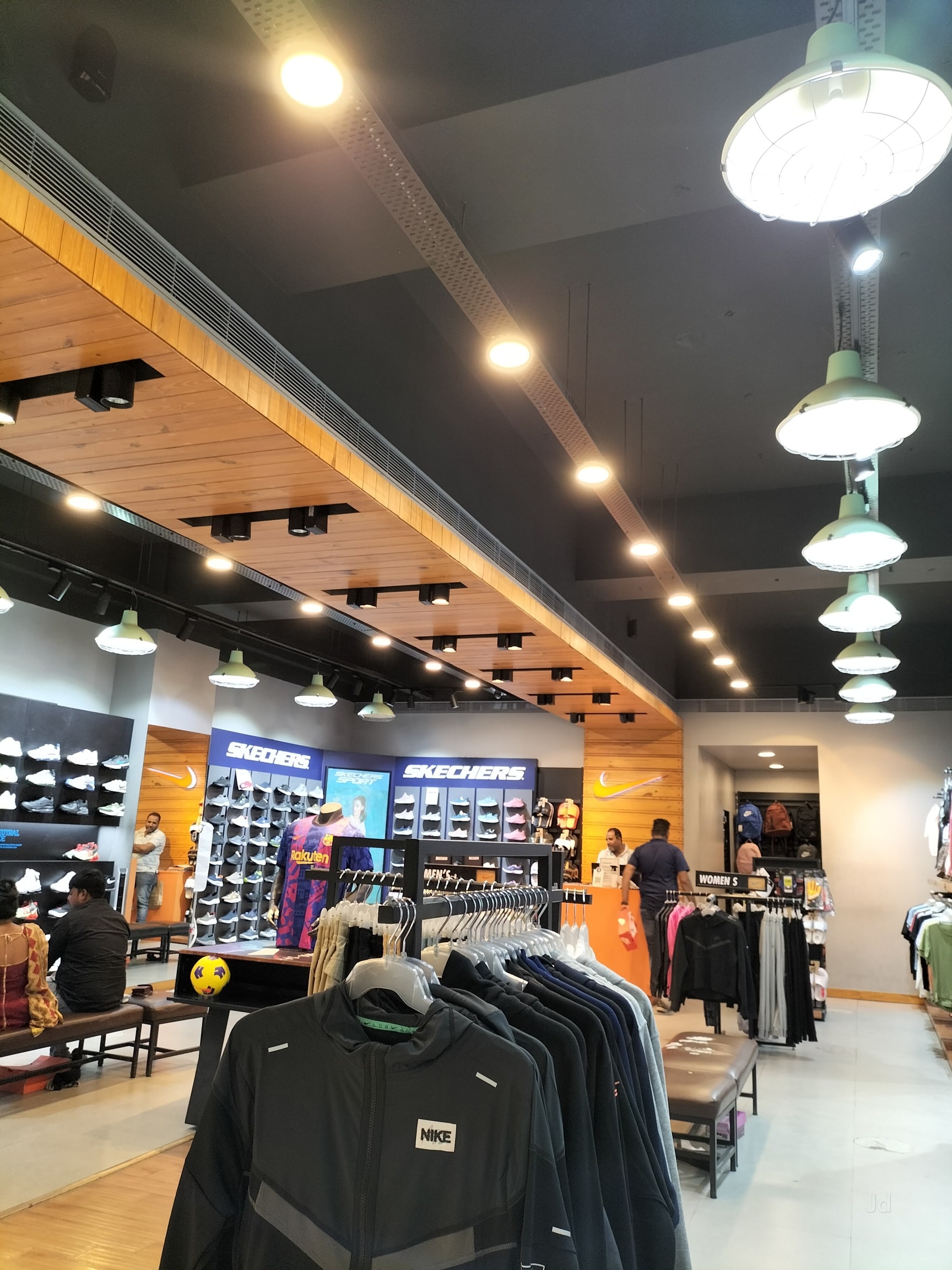 Skechers mega mall hotsell