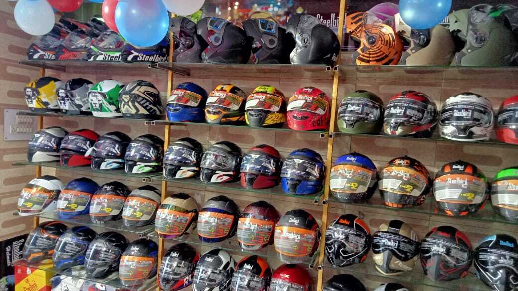 f17 football helmet Schutt Youth F7 LX1 Helmet, EGOP NB VC Facemask Attached, Small, Black : Sports & Outdoors valentine day gift ideas for him exclusive to the Schutt Size:XSM Patagonia Terravia Hip Pack