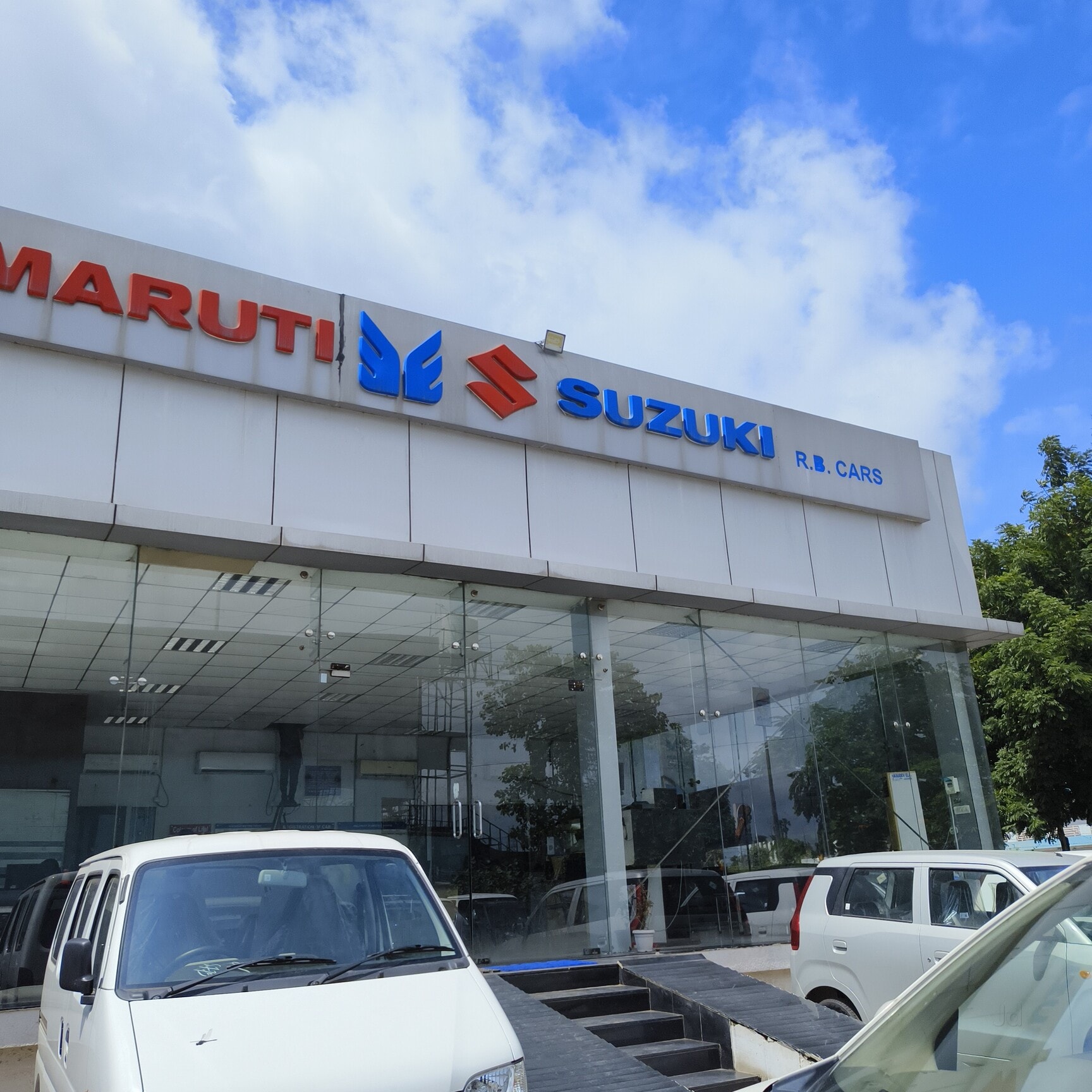 Maruti car agency near me sales