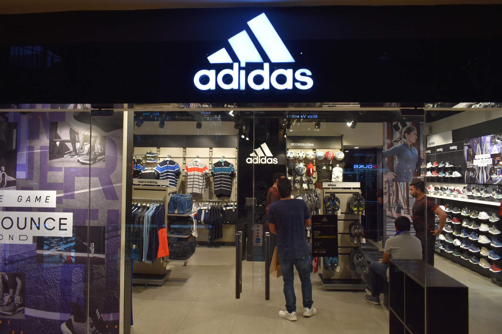 adidas store megamall