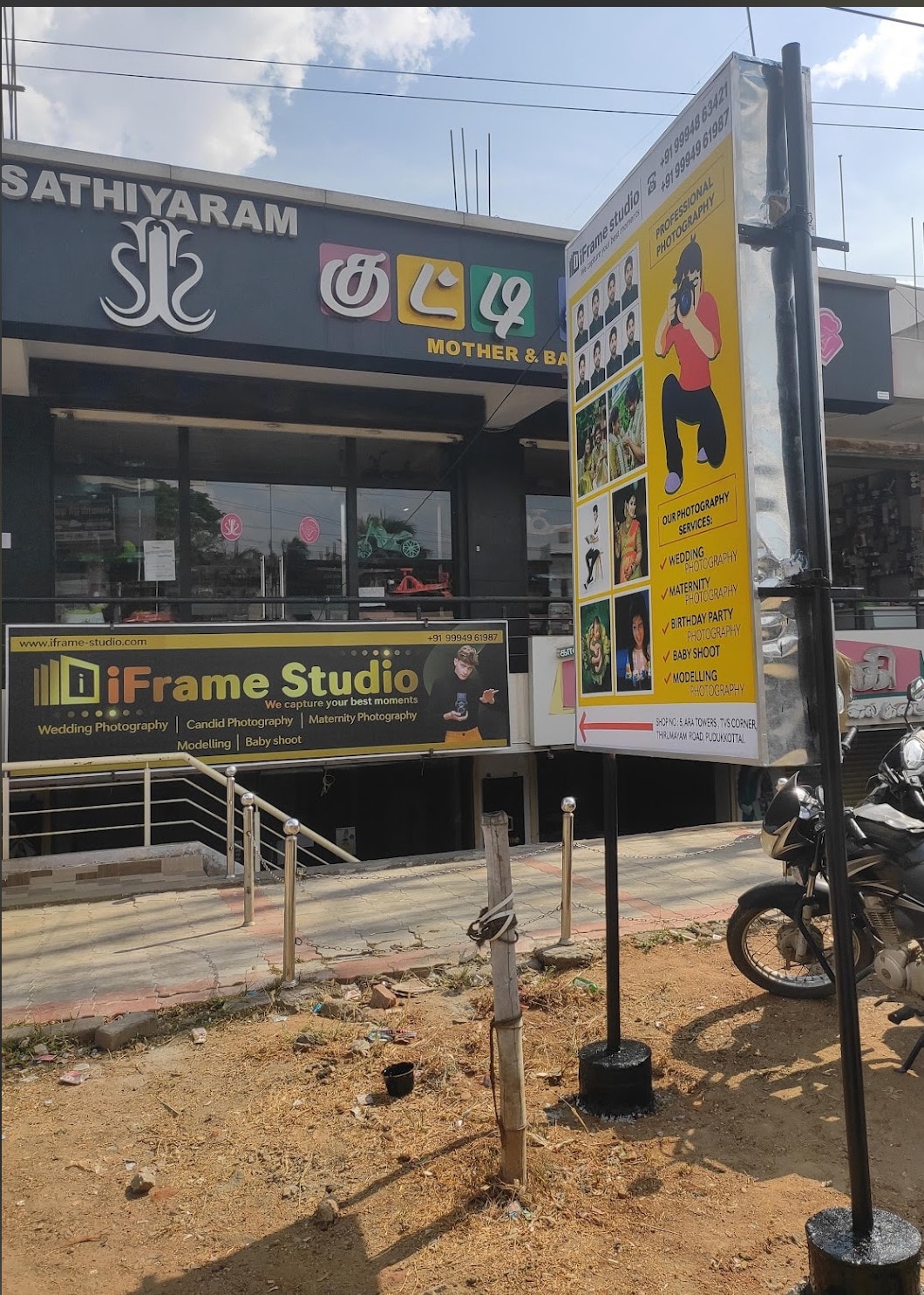 Qizlar uning jirkanch videosini tomosha qilishadi