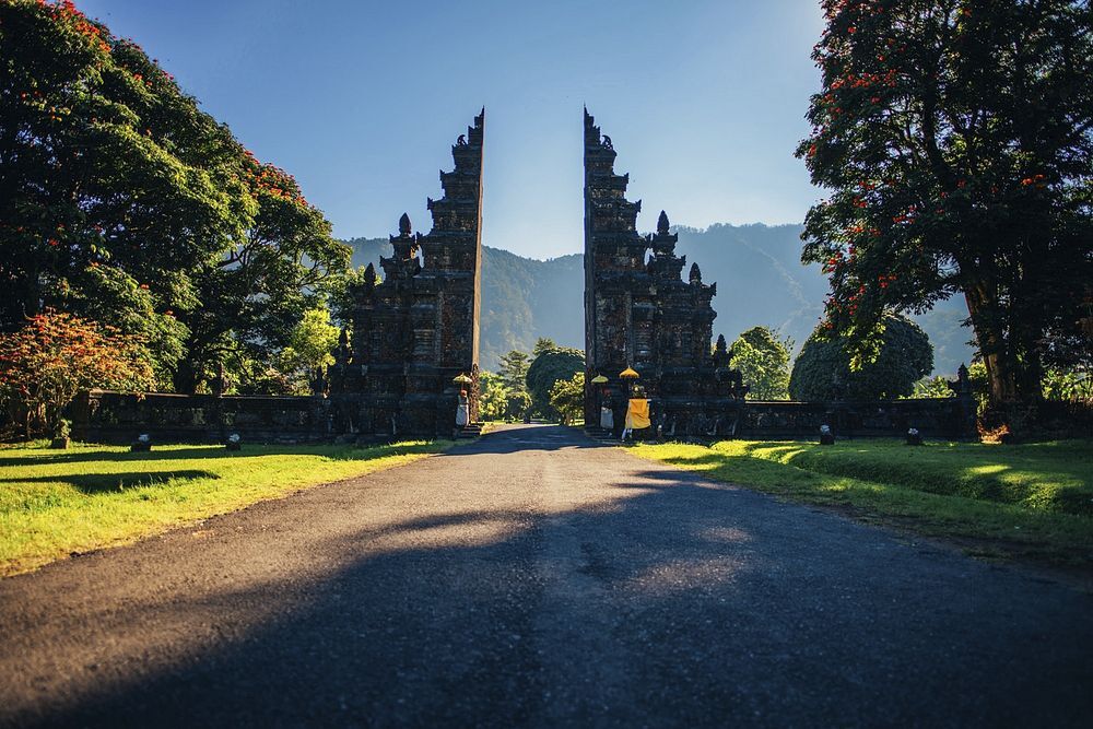 The Unique Challenges and Charms of Filming in Thailand