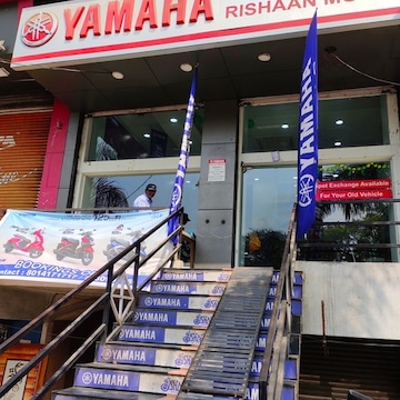 Apex yamaha showroom sales