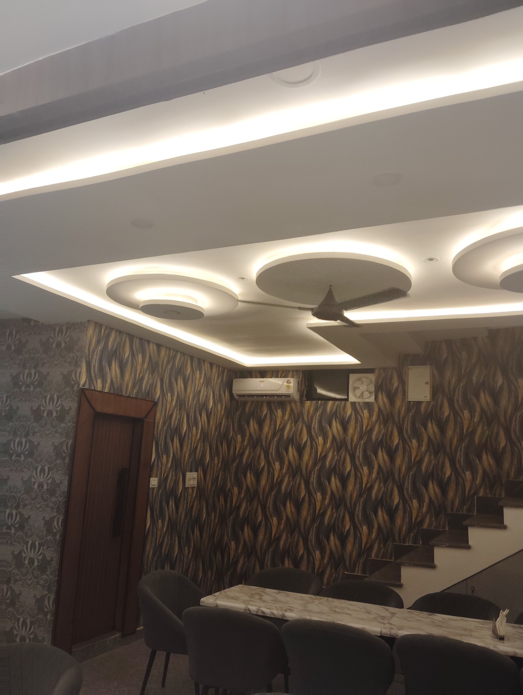Da Mansar Cafe & Restaurant — photo 1