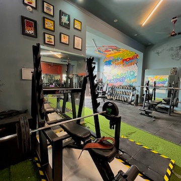 Find list of Transform Gym in Azizganj, Shahjahanpur near me