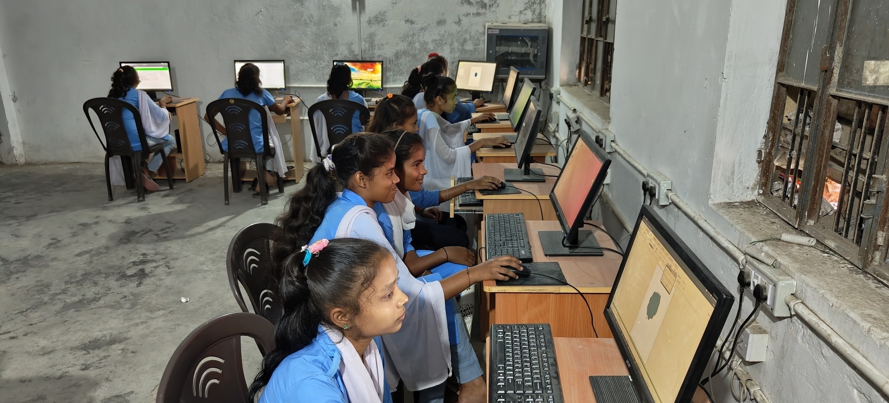 Uhs Madhubani Government School in Madhubani,Supaul - Best Secondary Schools near me in Supaul - Justdial