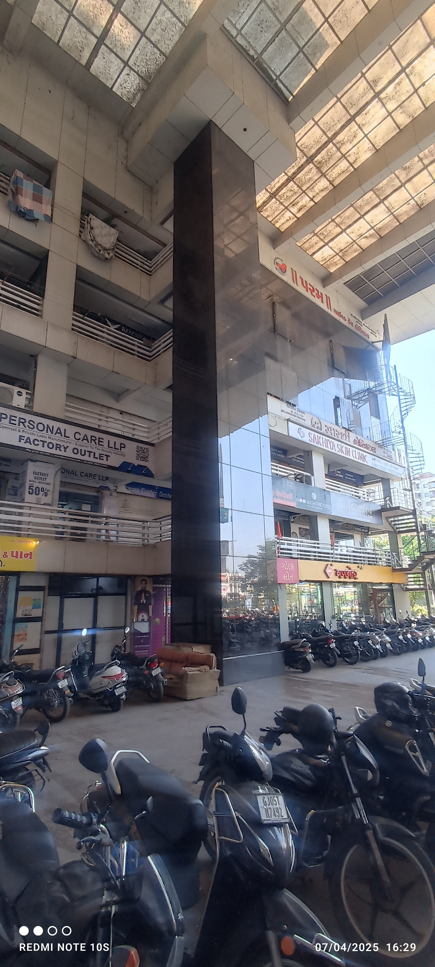 Vetlitskaya bilan porno tomosha qiling