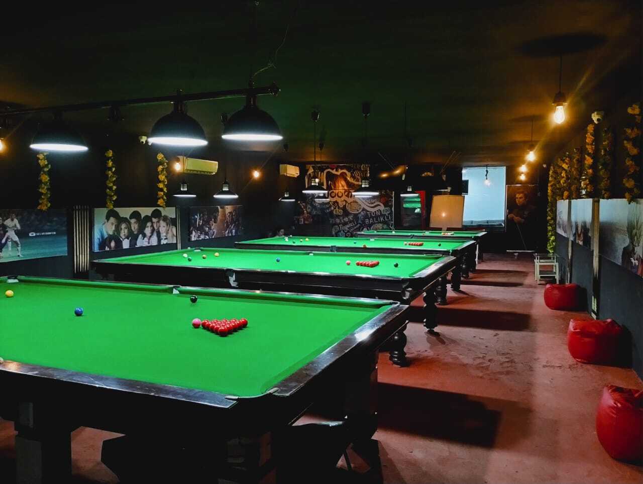 Lotus snooker mm one café &amp; snooker photos Snooker legends Dennis Taylor and Steve Davis to re-enact 1985 final - News