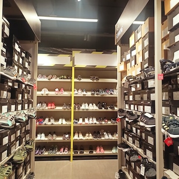 adidas factory outlet mira road