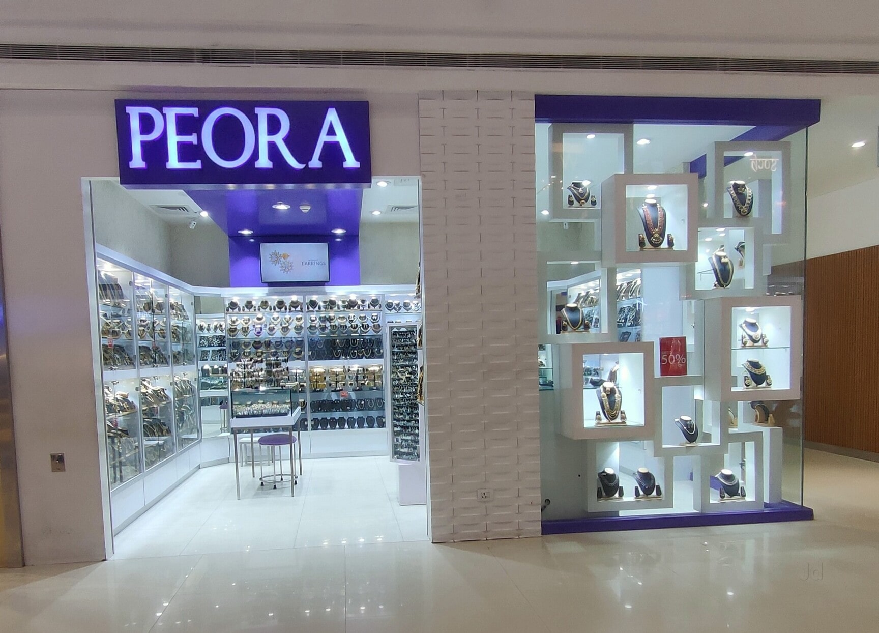 Peora fashions new arrivals