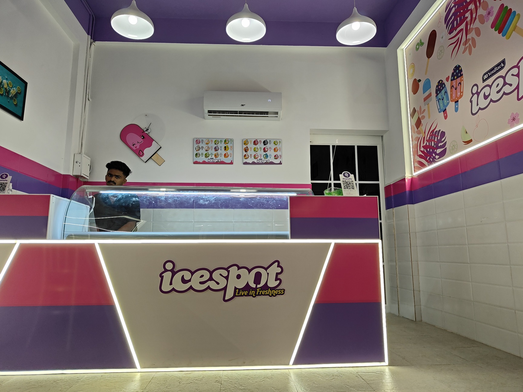 Ice Spot in Moonnupeedika,Thrissur Best Ice Cream Parlours in