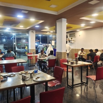 Restaurants & QSR