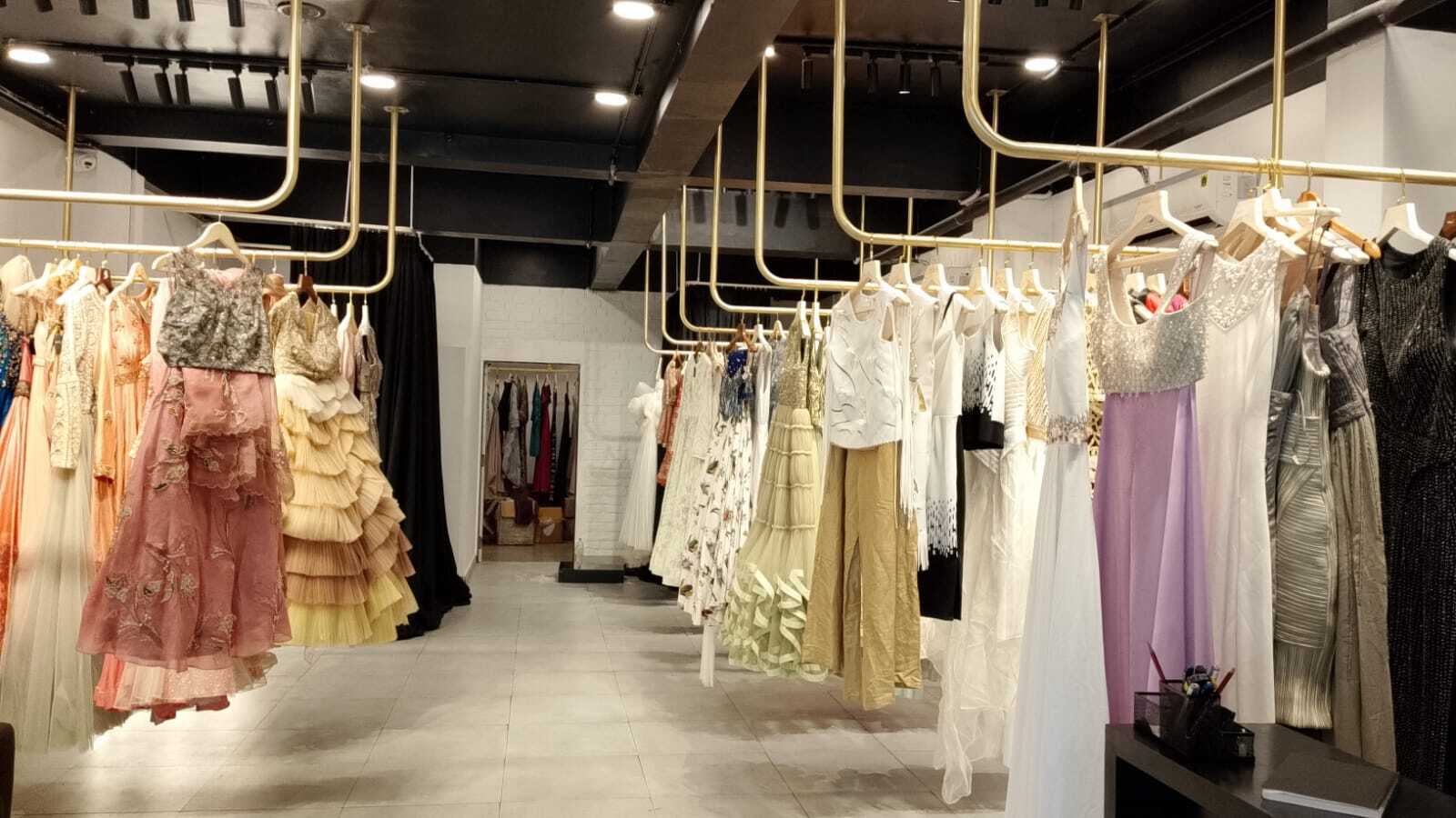 Top Wedding Gowns On Rent in Chittorgarh - Best Christian Bridal Wear On  Hire near me - Justdial