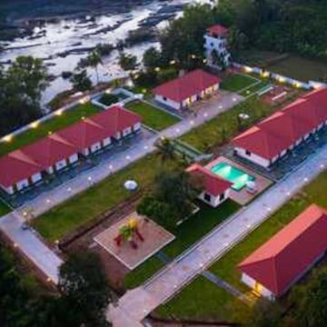 beach resorts near me that allow dogs