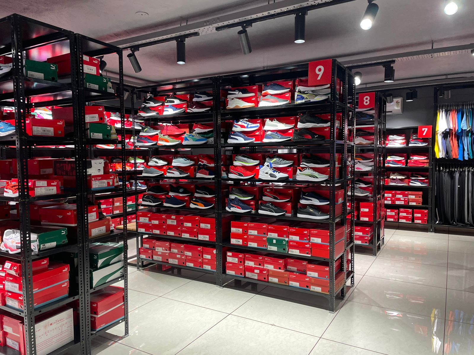 mamplasan sports warehouse