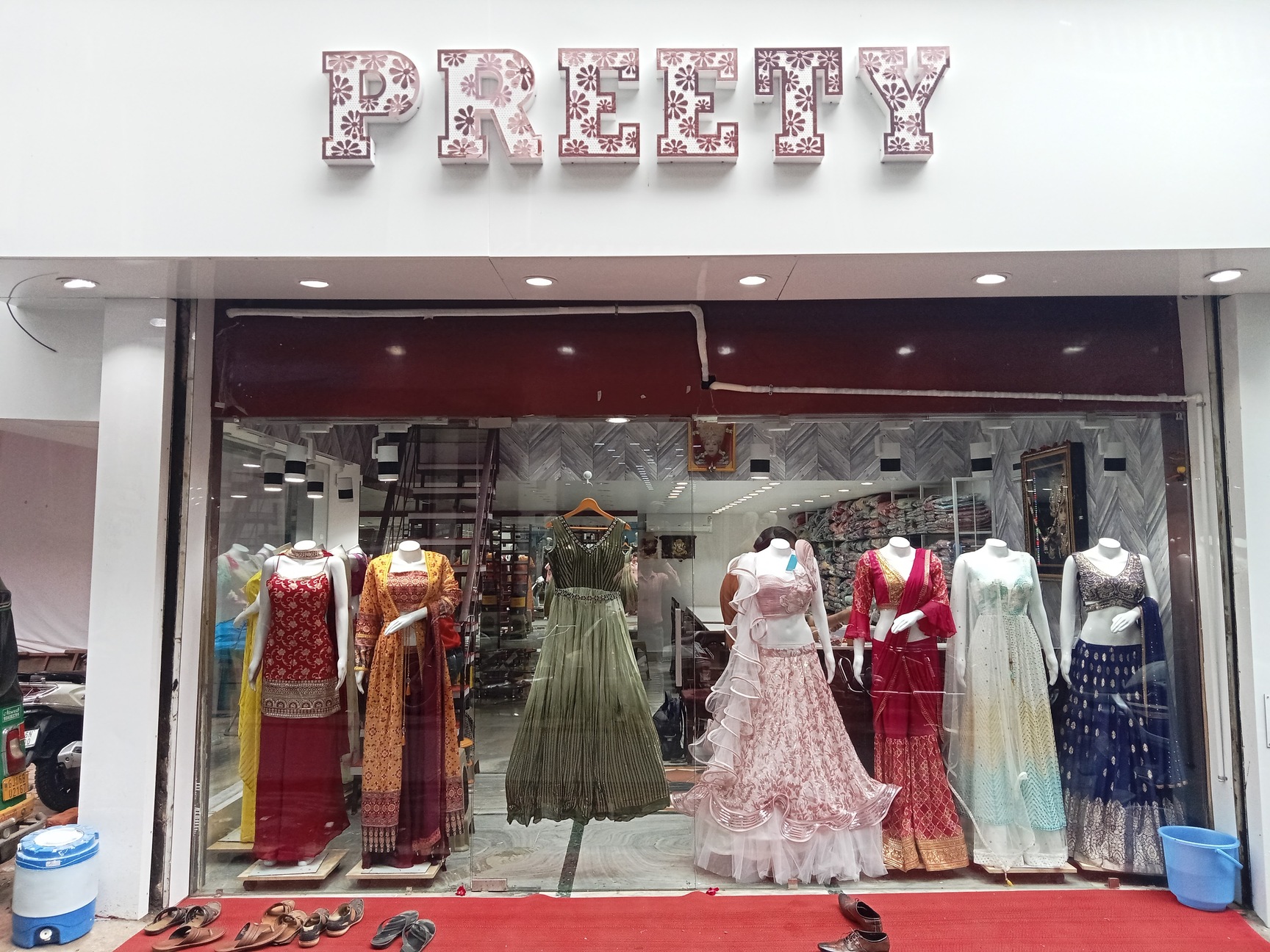 ladies dress shop in vadodara In Vadodara Gujarat Ladies Formal Wear Shops Near Me Top Women Formal Wear Retailers In Vadodara