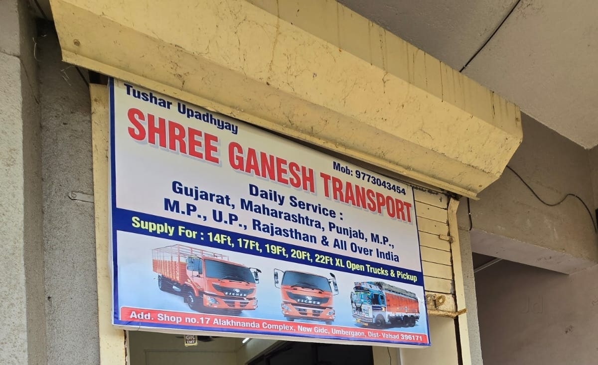 Top Trailer Transporters in Vapi - Best Transporters For Trailer Vapi near  me