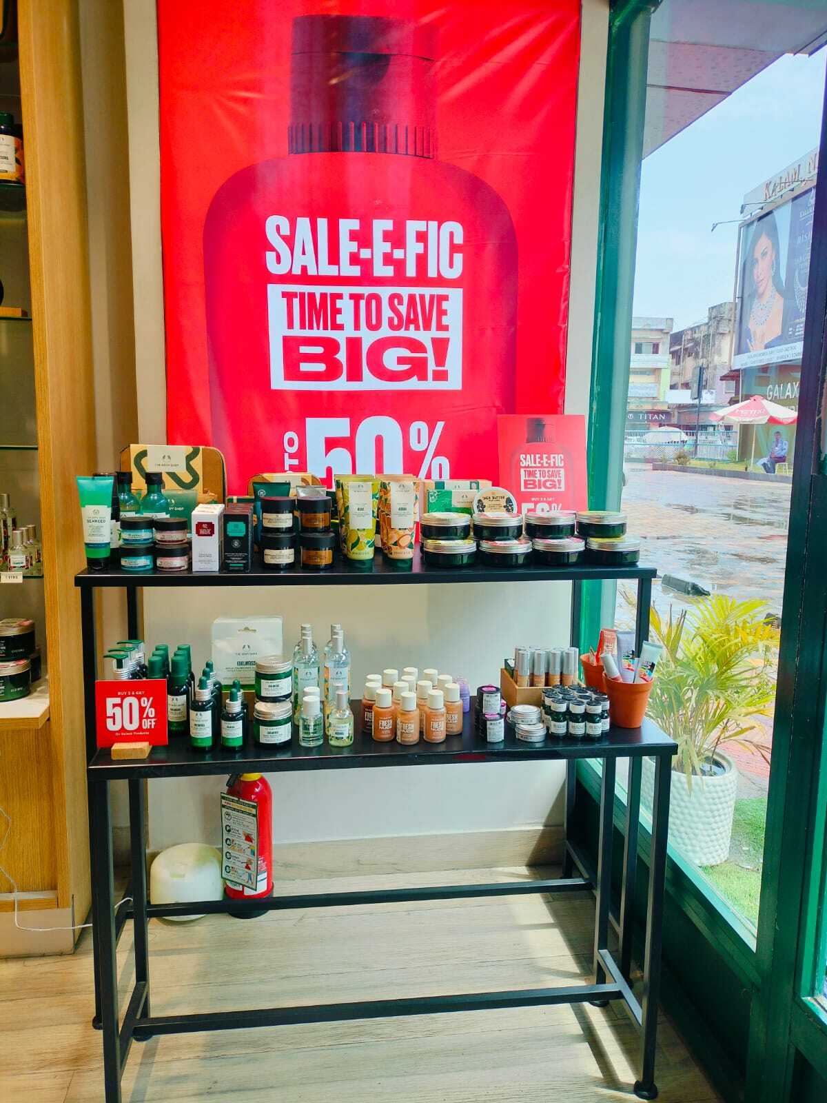 The Body Shop in Sharda Metals,Vapi - 𝗩𝗶𝗲𝘄 𝗢𝗳𝗳𝗲𝗿𝘀